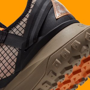 Nike ACG Mountain Fly Low 
