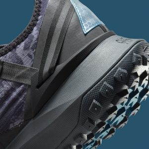 Nike ACG Mountain Fly Low 