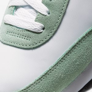 Nike Daybreak Enamel Green/Summit White/Black/White