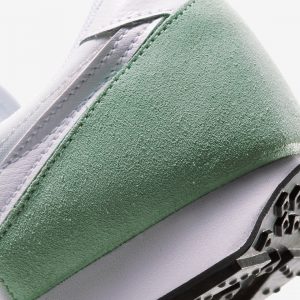 Nike Daybreak Enamel Green/Summit White/Black/White