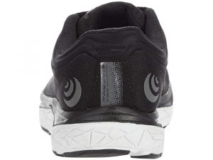 Topo Athletic Magnifly 3 Black
