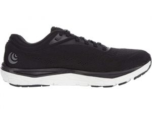 Topo Athletic Magnifly 3 Black
