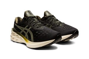Asics Novablast 2 Black/Olive Canvas