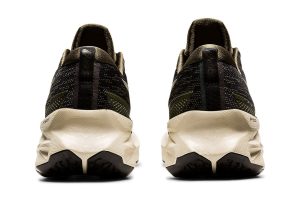 Asics Novablast 2 Black/Olive Canvas