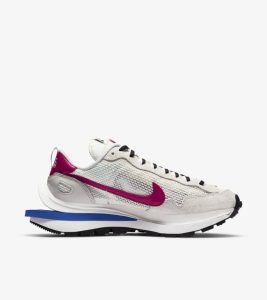 Nike x Sacai VaporWaffle Royal Fuchsia
