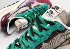 Nike x Sacai VaporWaffle Villain Red