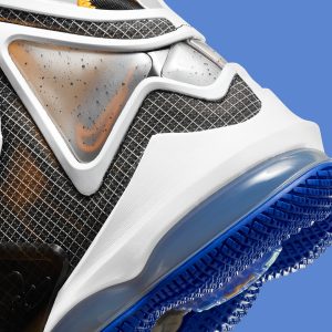 Nike LeBron 19 