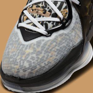 Nike LeBron 19 