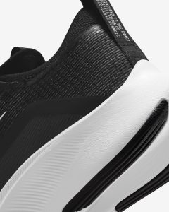 Nike Zoom Fly 4 Black/White