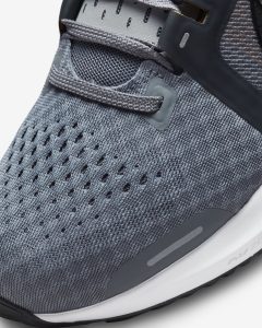 Nike Air Zoom Vomero 16 Grey