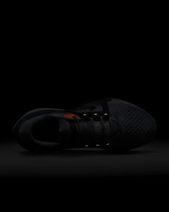 Nike Air Zoom Vomero 16 Grey