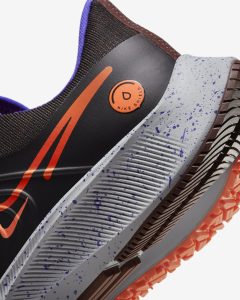 Nike Air Zoom Pegasus 38 Shield Total Orange/Bronze Eclipse/Black