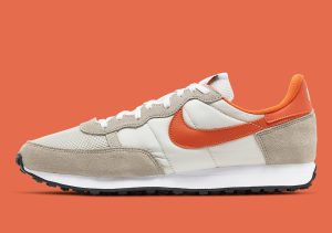 Nike Challenger OG Orange