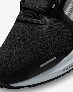Nike Air Zoom Vomero 16 Black/Smoke Grey/Metallic Silver