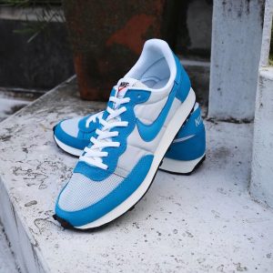 Nike Challenger OG Pure Platinum/Laser Blue