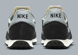 Nike Challenger OG Black/White