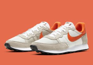 Nike Challenger OG Orange