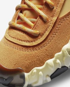 Nike Overbreak Gold