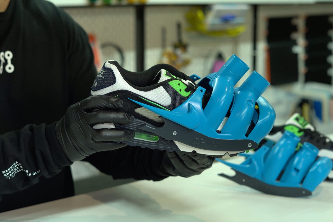 MACHINA создает экзоскелет Nike Air Max 1