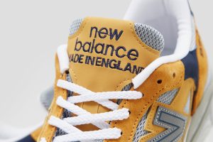 New Balance 920 Yellow