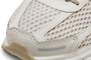 Nike Zoom Vomero 5 Light Bone
