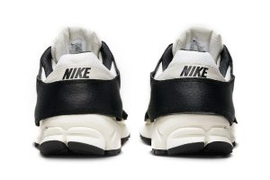 Nike Zoom Vomero 5 Timeless