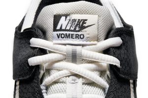 Nike Zoom Vomero 5 Timeless