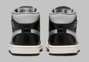 Air Jordan 1 Mid Black/Light Smoke Grey/Sail/Metallic Silver