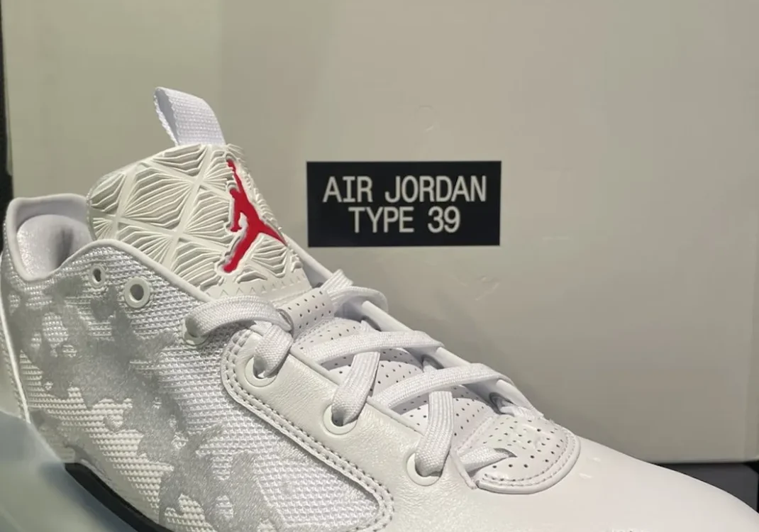 Air Jordan 39