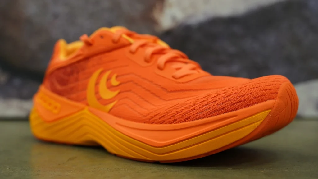 Topo Athletic Ultrafly 5