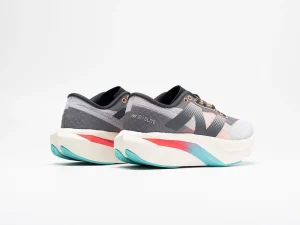 New Balance FuelCell SuperComp Elite v4