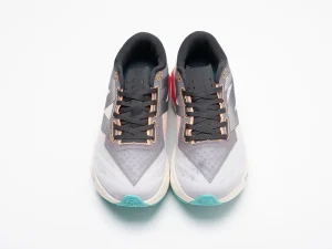 New Balance FuelCell SuperComp Elite v4