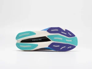 New Balance FuelCell SuperComp Elite v4