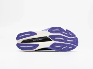 New Balance FuelCell SuperComp Elite v4