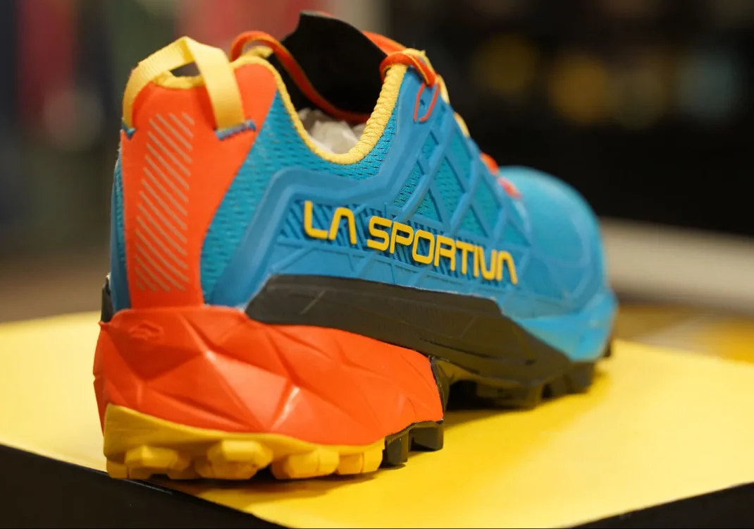 La Sportiva Akyra II