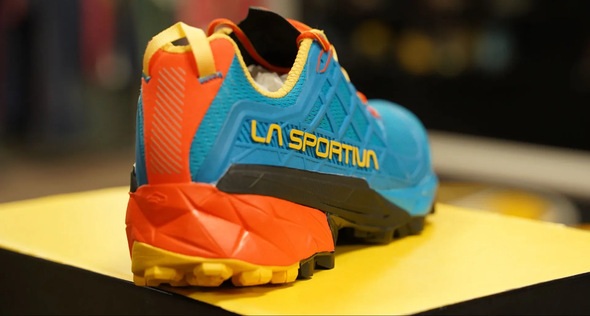 La Sportiva Akyra II