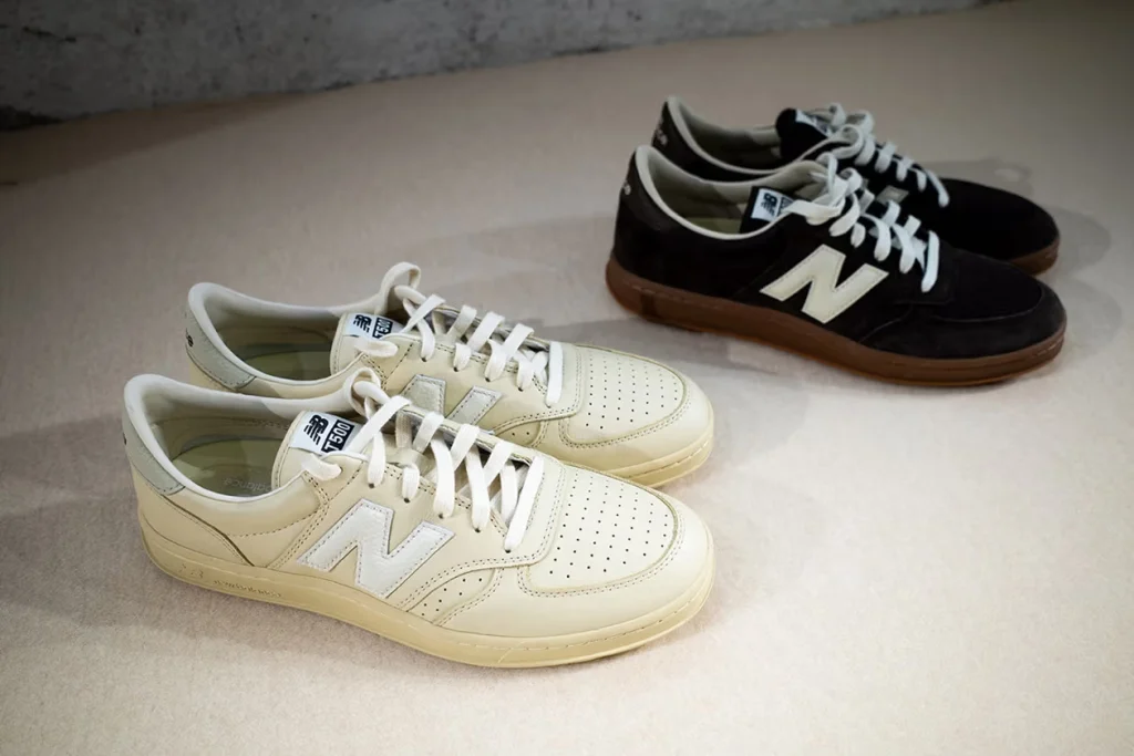 AURALEE x New Balance T500