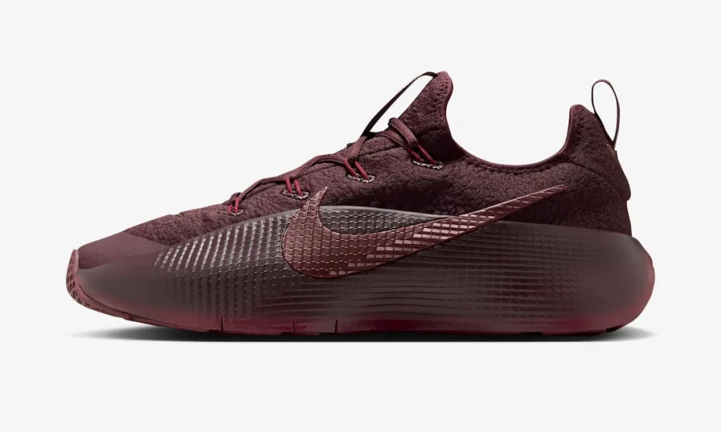 Nike LeBron TR 1