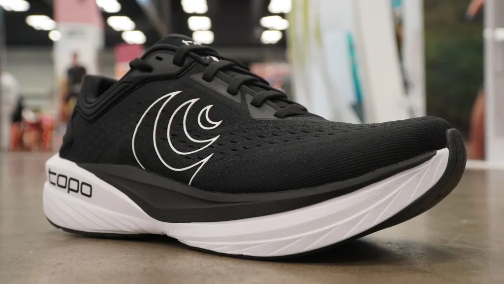 Topo Athletic Phantom 4