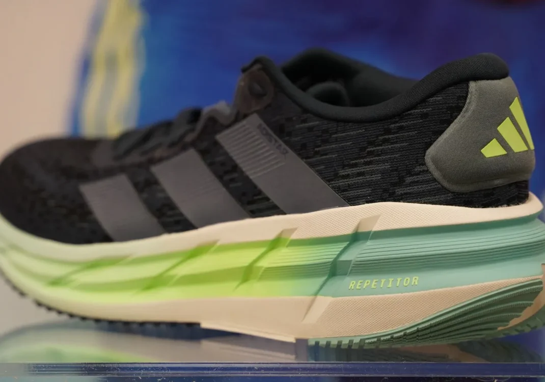 Adidas Adistar 4