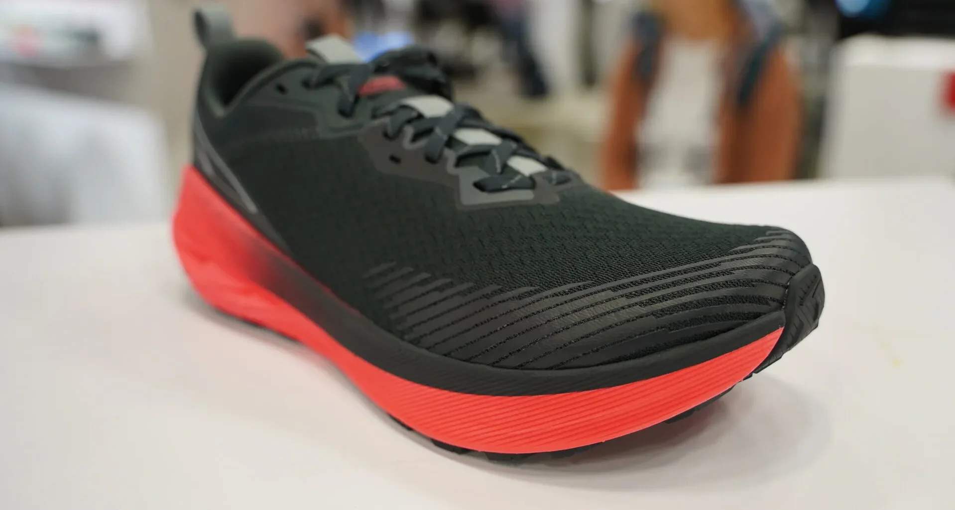 Altra Experience Wild 2