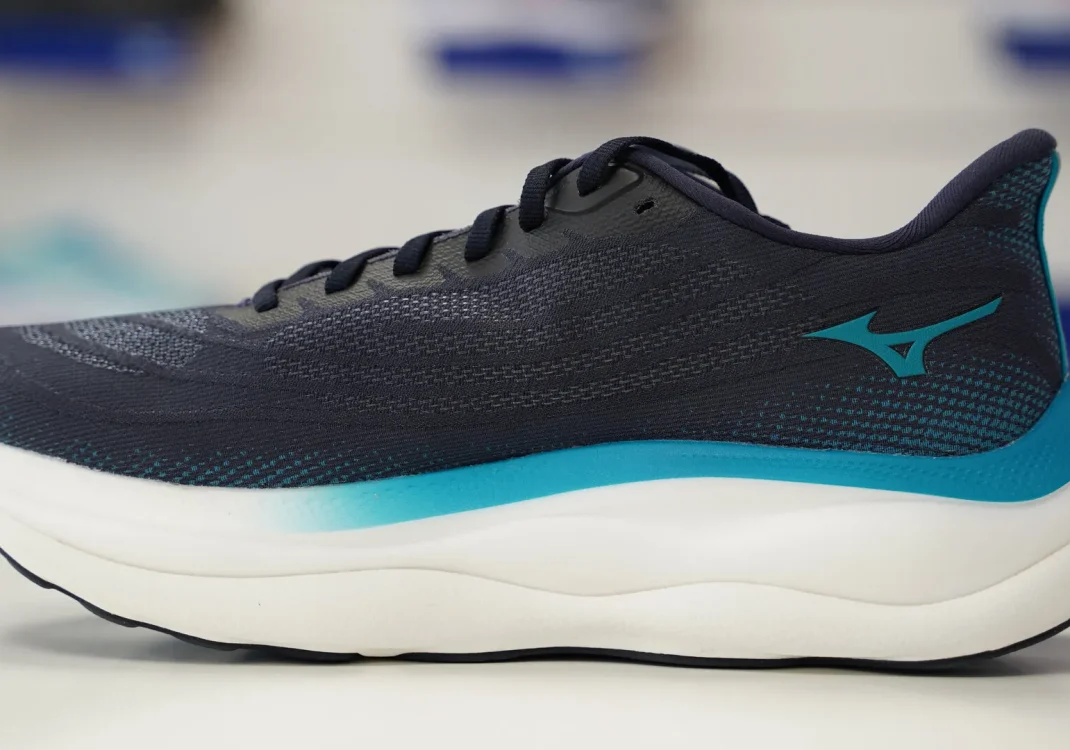 Mizuno Wave Sky 9