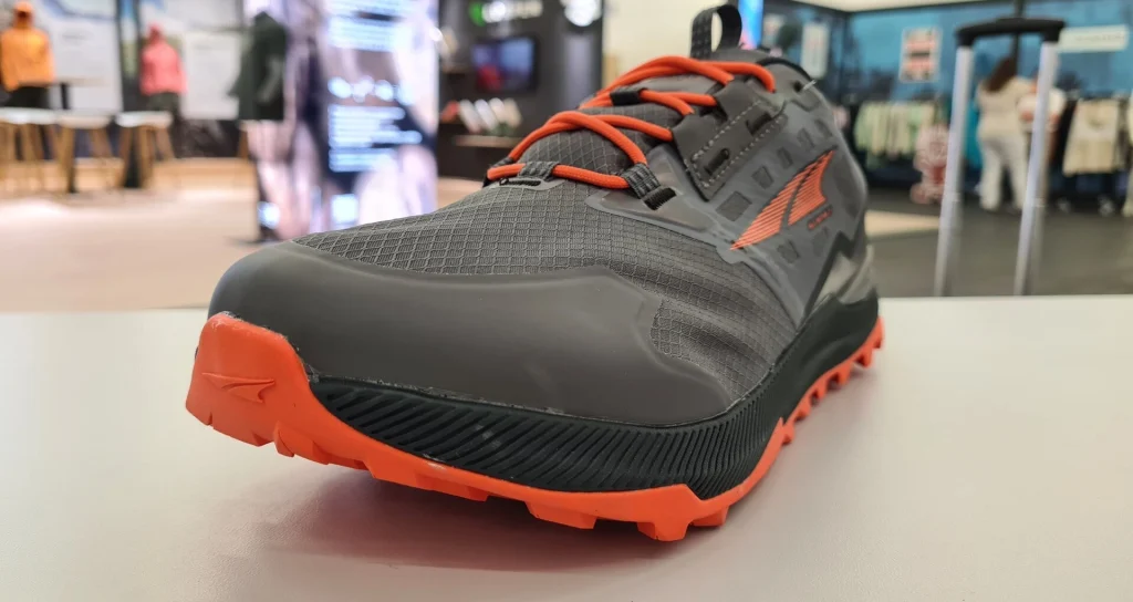 Altra Lone Peak All WTHR Low 2