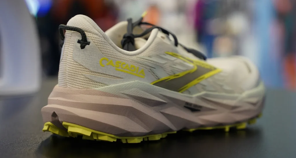 Brooks Cascadia 19