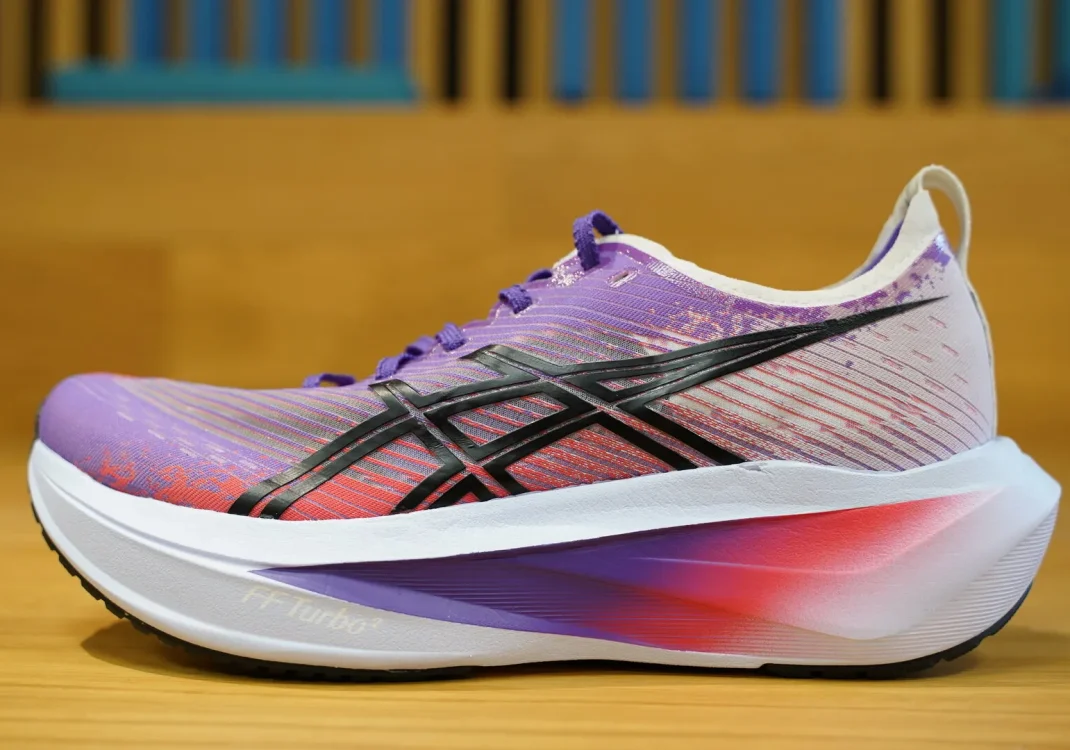 ASICS Megablast