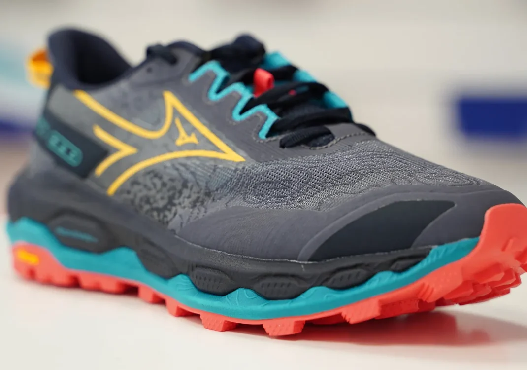 Mizuno Wave Mujin 11
