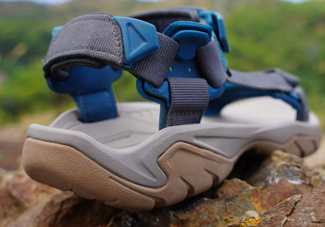 Teva Terra Fi 5