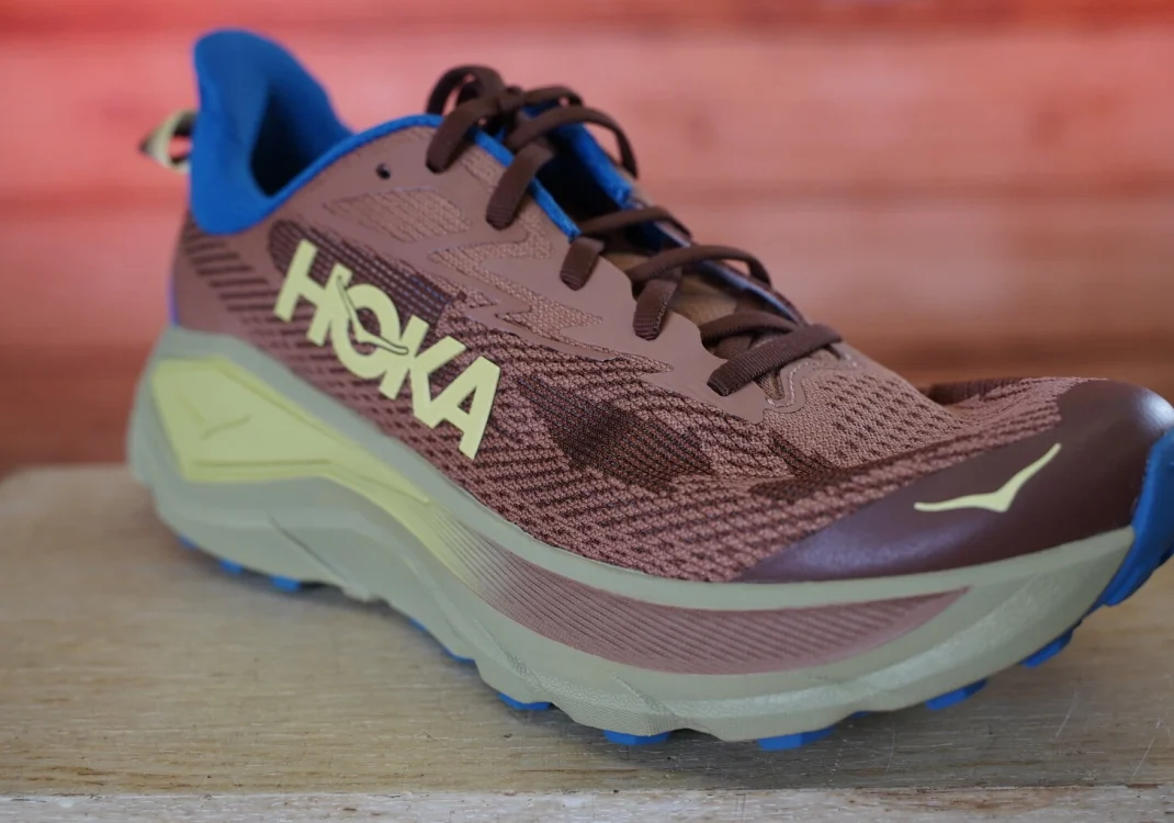 Hoka Challenger 8