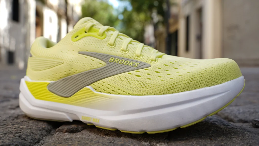 Brooks Ghost Max 3