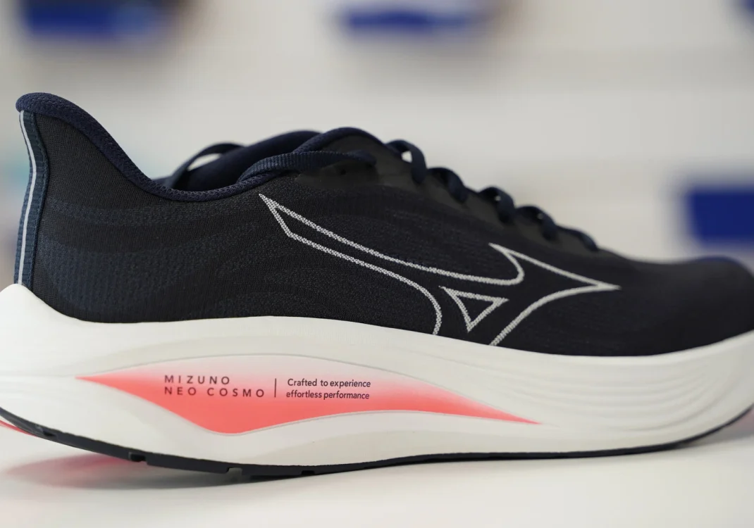 Mizuno Neo Cosmo